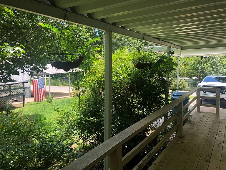 27 Skyline Dr — Photo 4