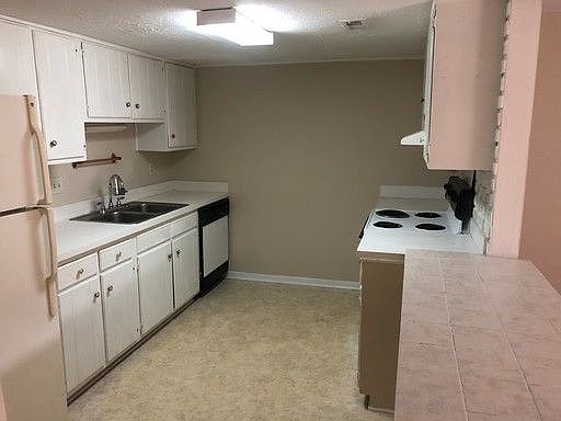 1st image of 401 Advocate Ct Unit D