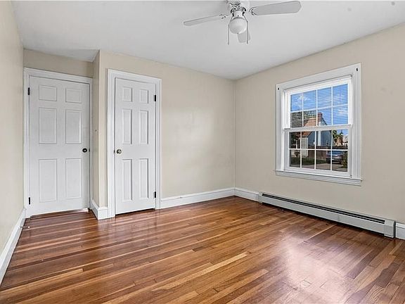 4th image of 377 Vine St