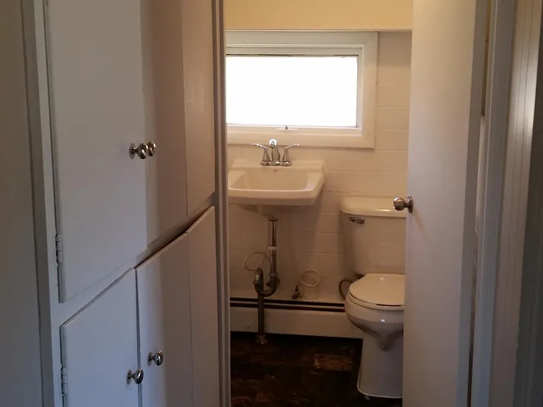 109 E Ash Ave — Photo 7