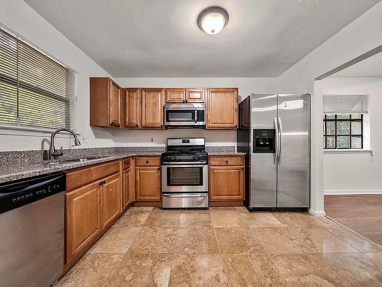 1353 Overlook Cv SE — Photo 5