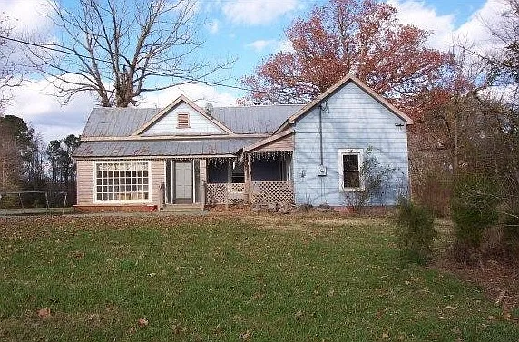 115 Hanks Chapel Rd — Photo 3