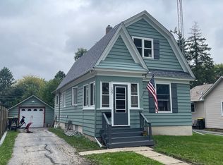 127 Stiles St, Genoa, IL 60135