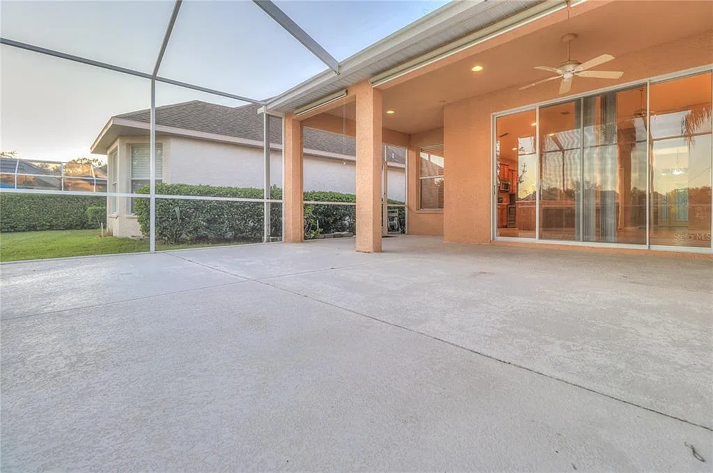 4 bed, 2.0 bath, 2080 sqft, $2,725 — Photo 4