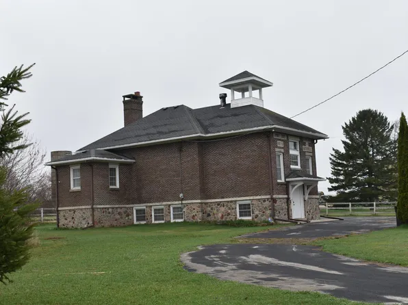 W6135 County Rd N, Plymouth, WI 53073