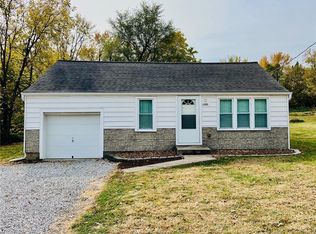 1203 NE 72nd St, Gladstone, MO 64118
