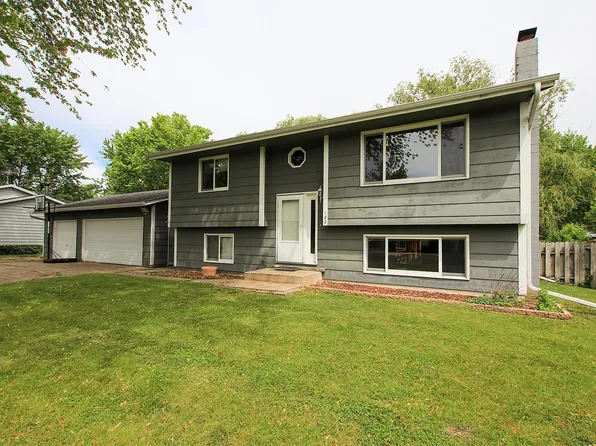 122 Crystal Ct, Montrose, MN 55363