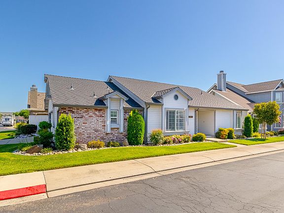 2nd image of 2809 Sand Stone St