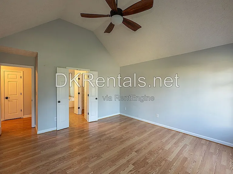 114 Eagle Glen Dr — Photo 6