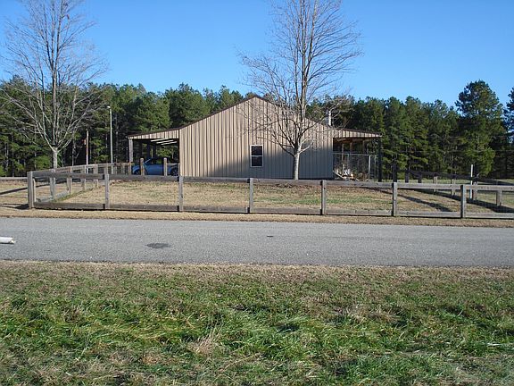 5th image of 133 Hill Top Dr