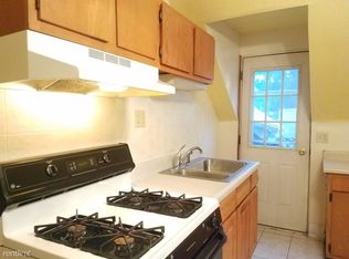 546 N 63rd St, Wauwatosa, WI 53213