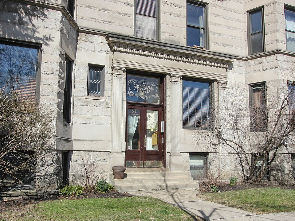 1st image of 346 N Austin Blvd APT 3