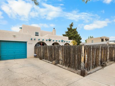 1150 Vuelta De Las Acequias, Santa Fe, NM, 87507