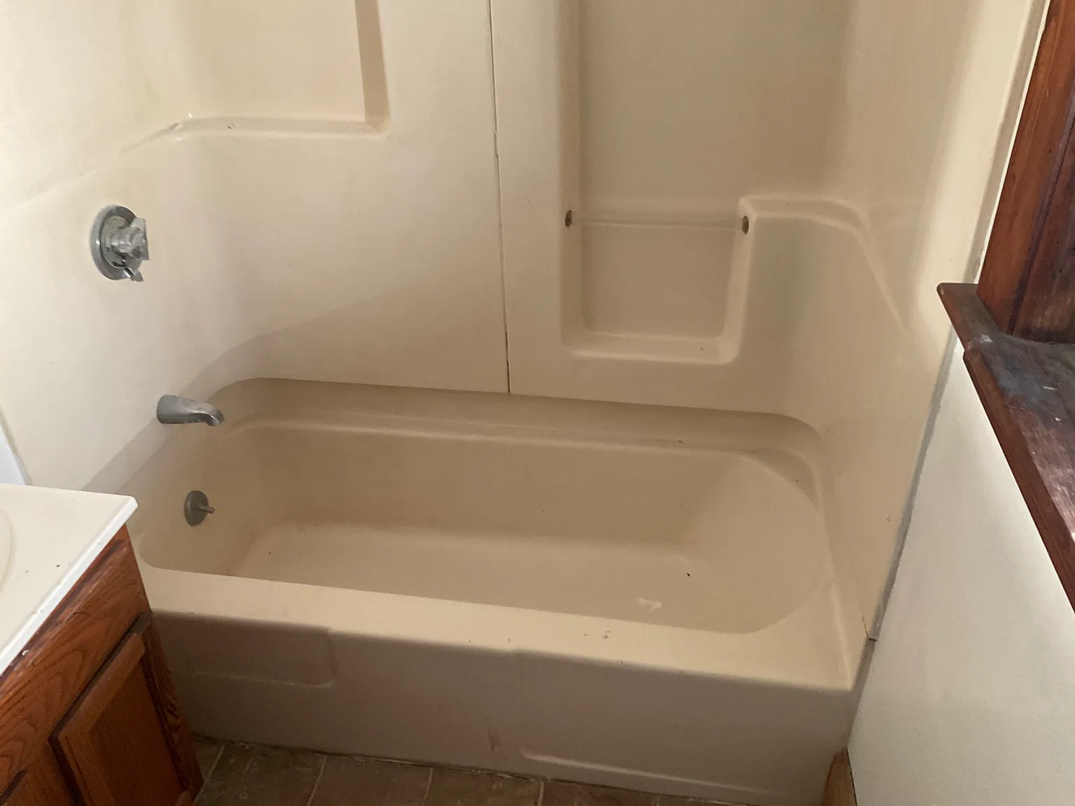 3 bed, 1200 sqft, $1,600 — Photo 3
