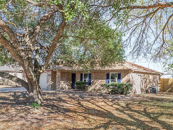 2nd image of 3900 Sioux Cir
