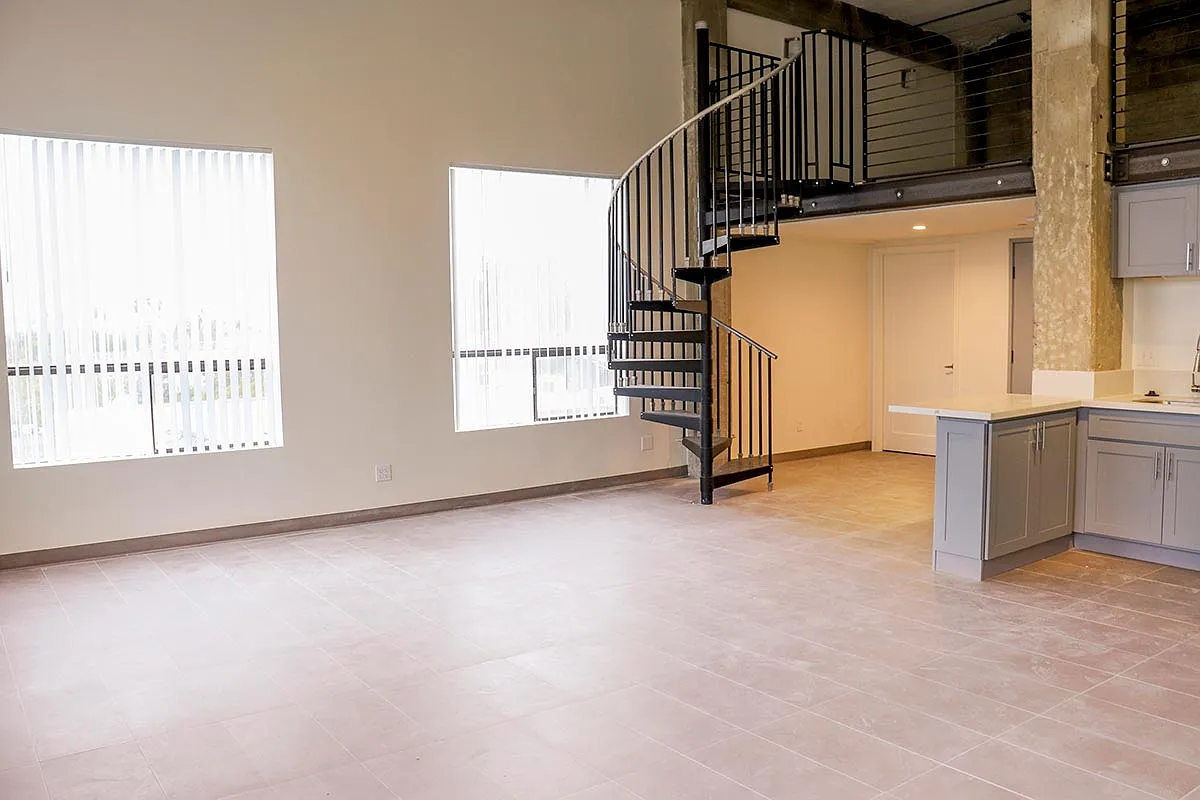 Studio, 988 sqft, $2,270 — Photo 2