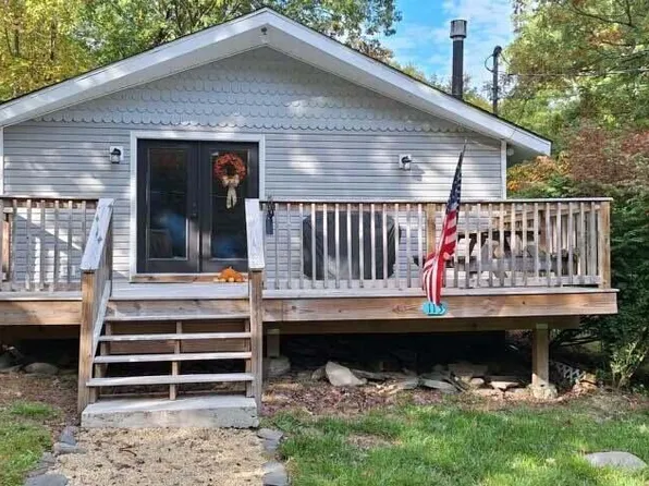 113 Allyson Ln, Shohola, PA 18458