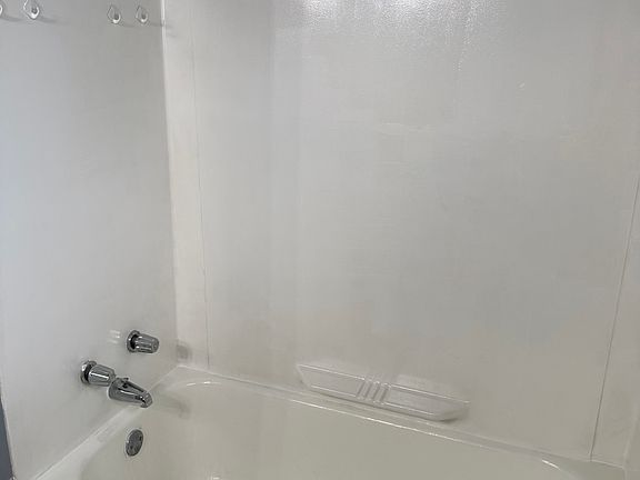 4th image of 69 Newell Ave