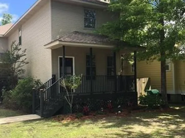 817 Coffee St, Mandeville, LA 70448