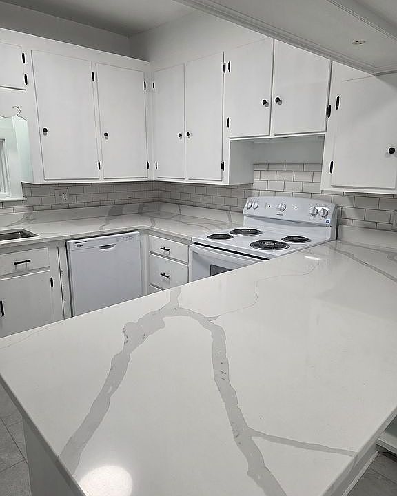 1st image of 1216 Main St