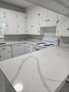 1216 Main St, Waldoboro, ME, 04572