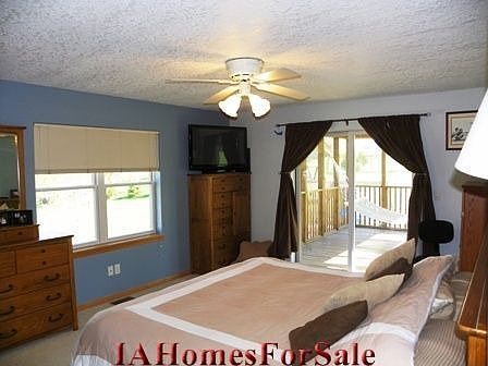 5th image of 311 W Goldfinch Dr