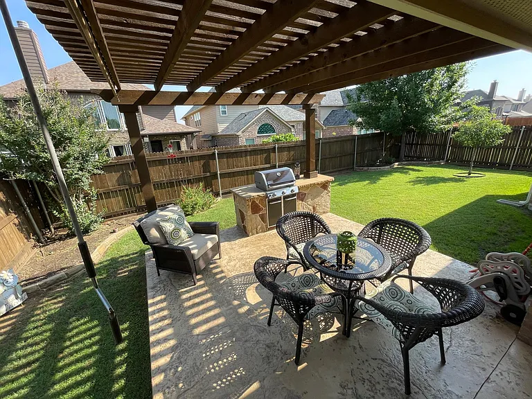 2625 Frances Ln — Photo 16