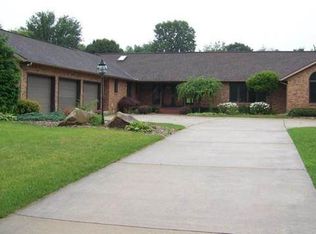 51305 Lilac Rd, South Bend, IN 46628