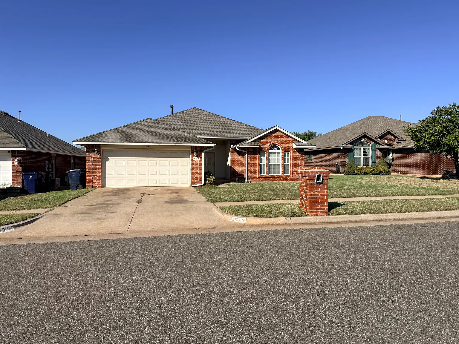 3 bed, 1456 sqft, $1,595 — Photo 2