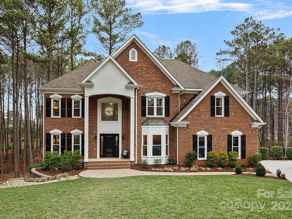 1st image of 165 Wynward Ln