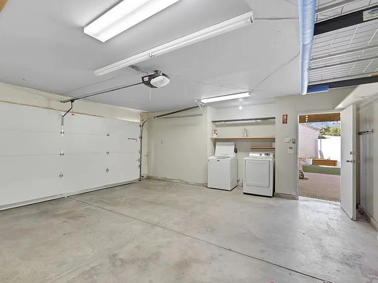 2826 Scotch Heather St — Photo 16