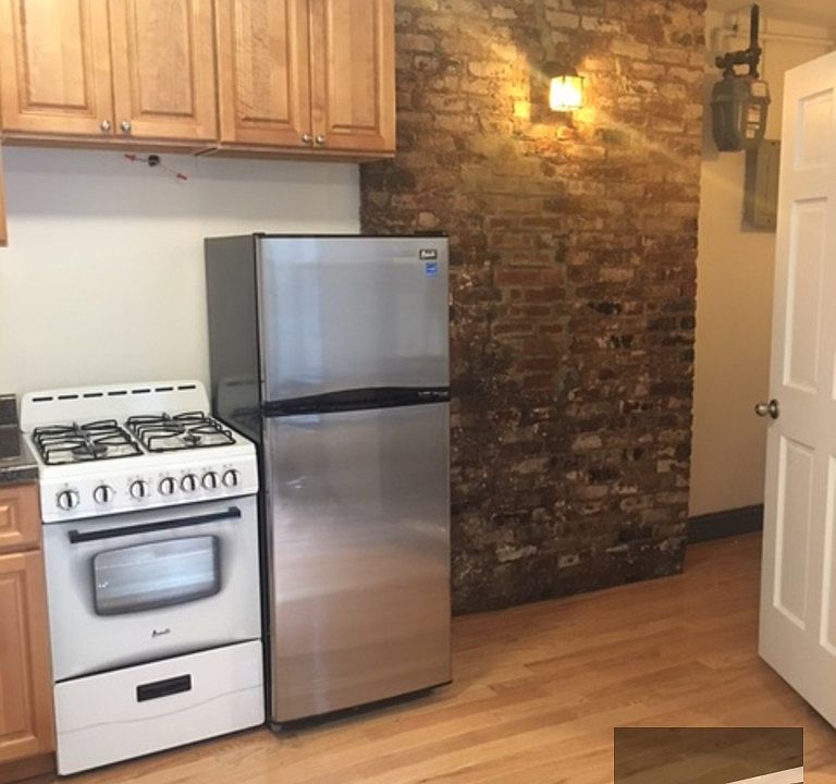 1st image of 111 Macdougal St APT 10