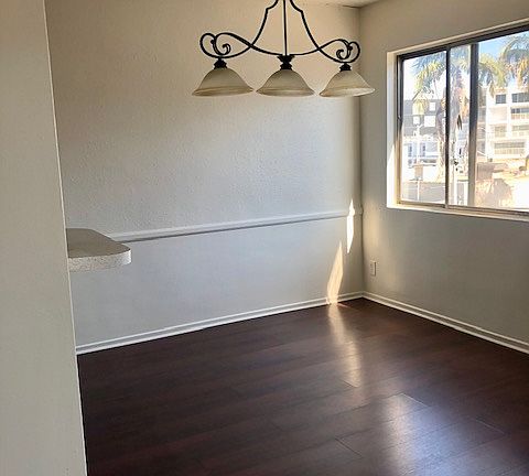 3rd image of 1463 S Westgate Ave APT 12