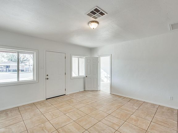 5th image of 6809 N 54th Dr