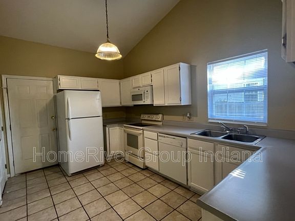 4th image of 7042 Elias Cir