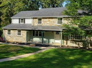 2153 W Ridge Dr, Lancaster, PA 17603