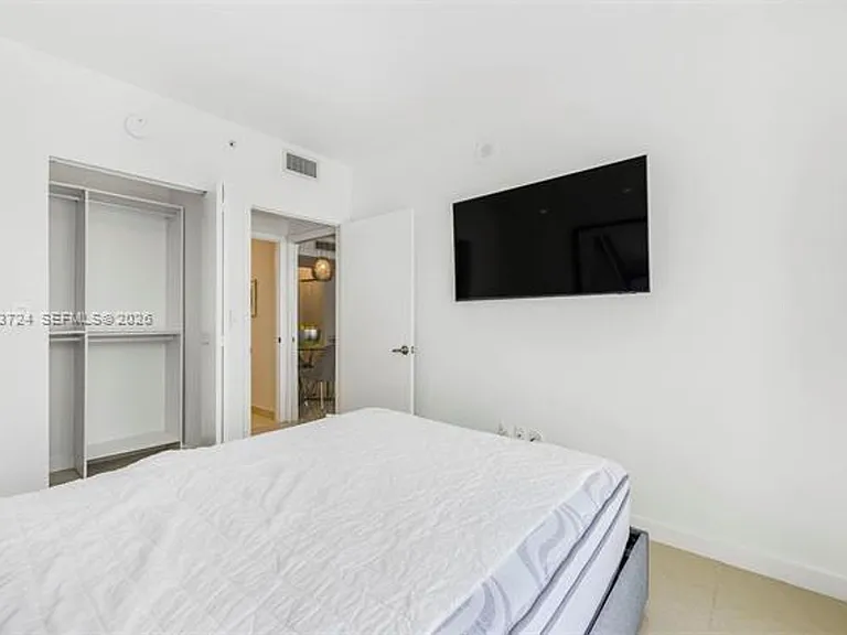 6365 Collins Ave #805 — Photo 22