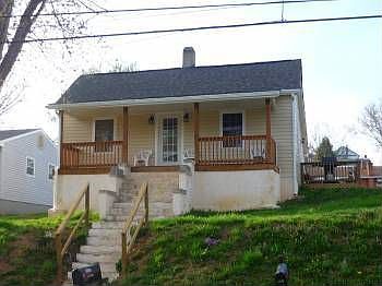 1st image of 2312 Dunkirk Ave NE