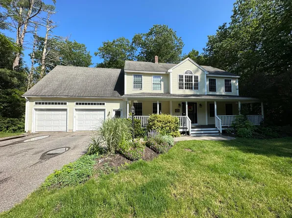 29 Dwight Drive, Wells, ME 04090