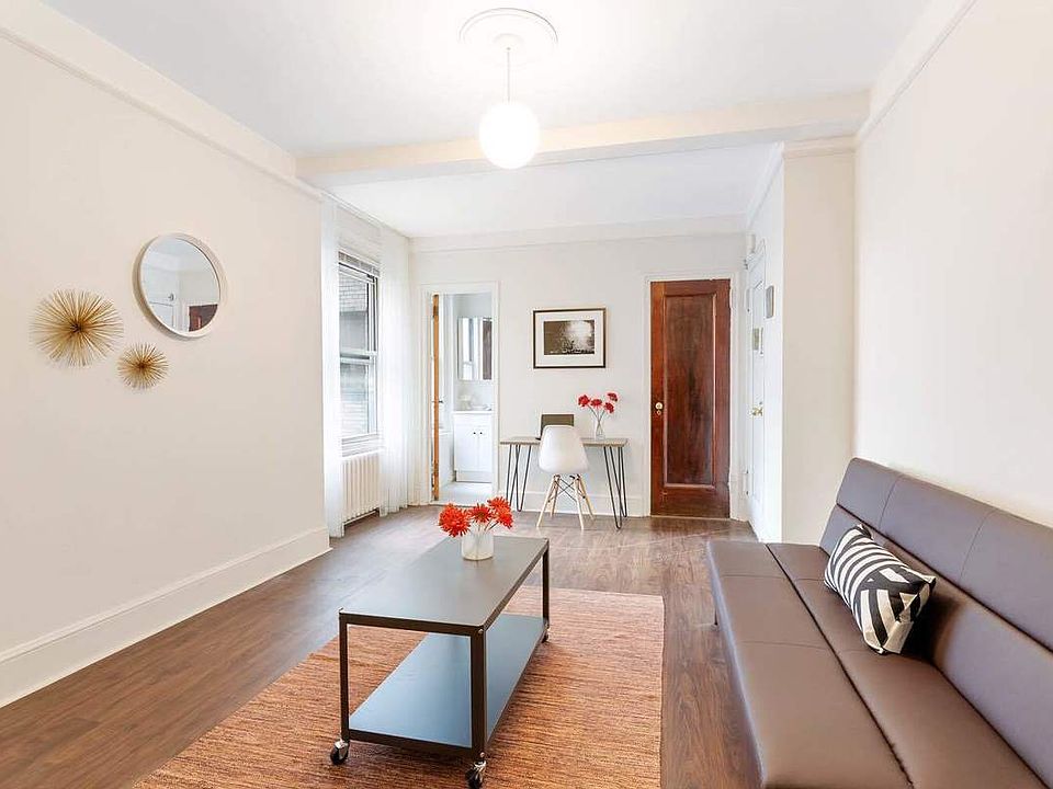 1st image of 325 W 45th St APT 217