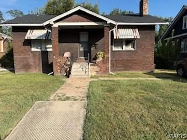 726 Post Pl, East Saint Louis, IL 62205