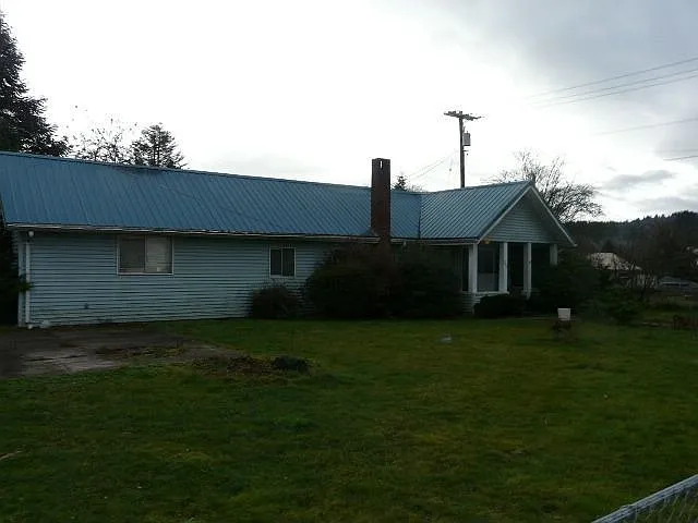 117 4th St photo 1