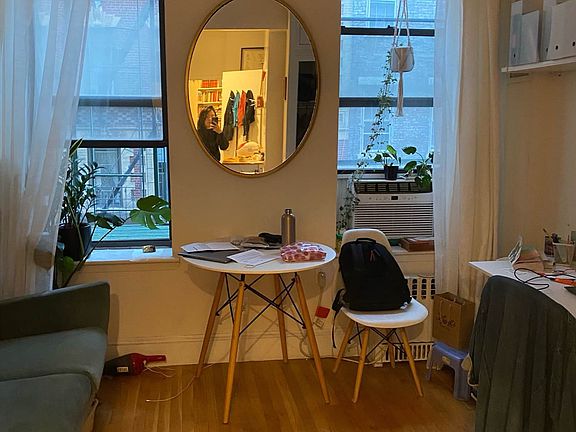 2nd image of 21 Leroy St APT 5