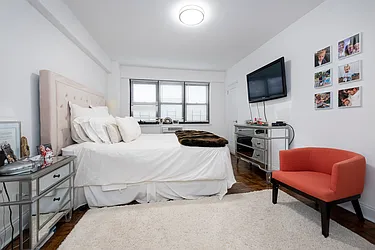 Rented by Living New York