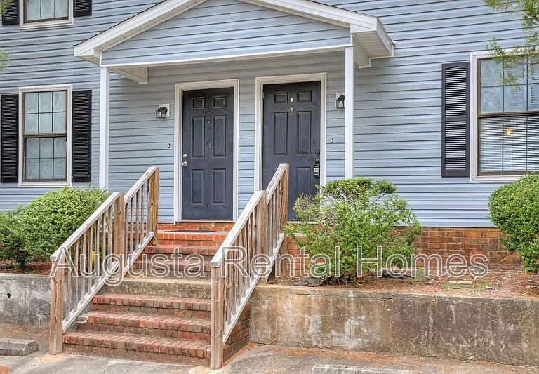 306 W Buena Vista Ave — Photo 2