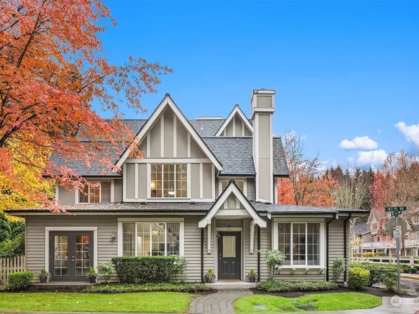 18223 NE 95th Way #101, Redmond, WA 98052