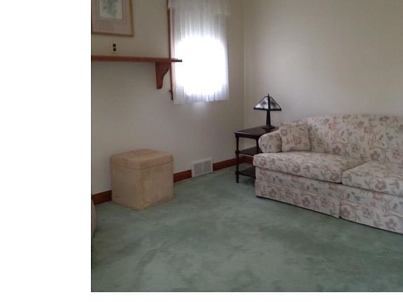 2nd image of 227 Wychwood Ln