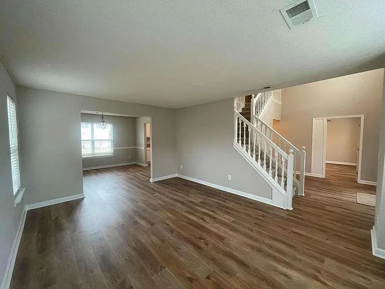 408 Canoga Ct — Photo 5