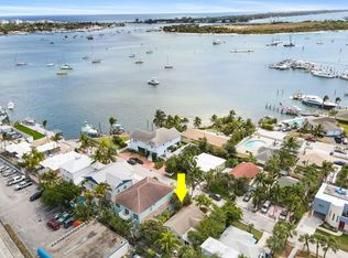 320 E 25th St, Riviera Beach, FL 33404