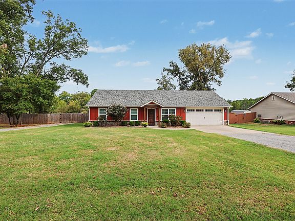 2nd image of 16168 Spring Meadow Dr